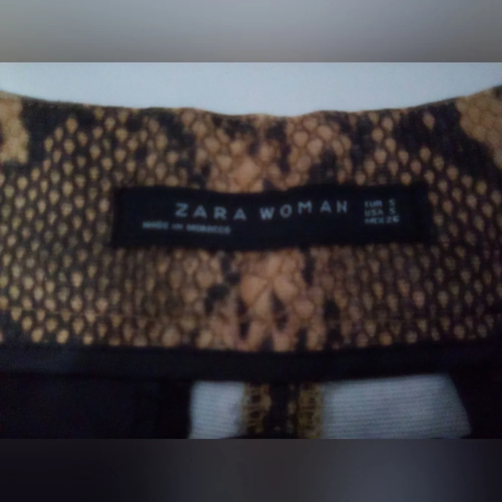 Zara Woman Animal Print 100% Cotton Short Size S